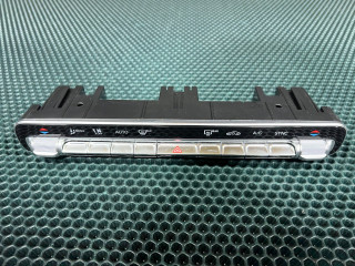 блок управления печки / климат-контроля Mercedes-Benz GLB-Класс 1 поколение 2020, 2.0 л., бензин, АКПП, внедорожник 5 дв., A2479056803