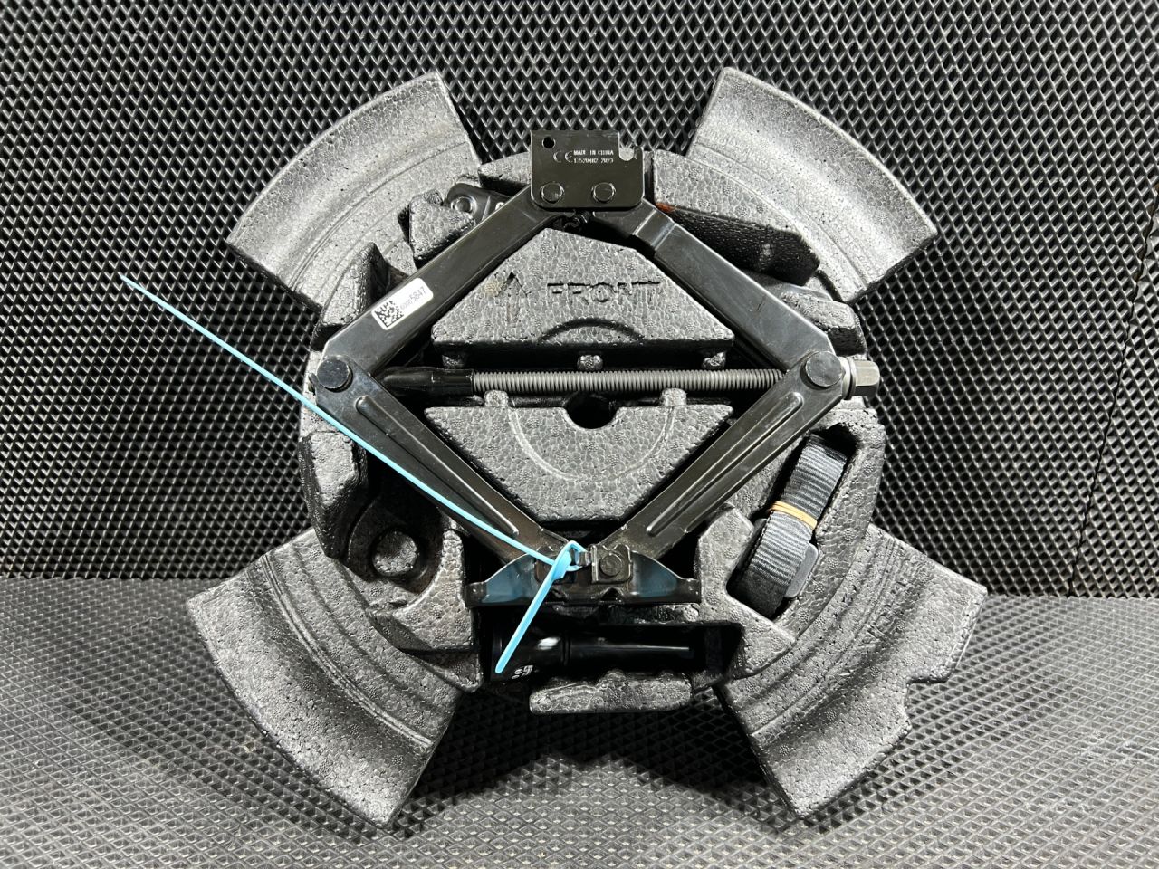 домкрат Buick Envista 1 поколение 2024, 1.2 л., бензин, АКПП, внедорожник 5 дв., 60005847, 42521453 - фото №1