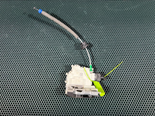 замок двери задней правой Audi A4 B9 2018, 2.0 л., CVKB, бензин, МКПП, седан, 8X0839016D