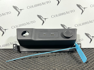 разъем AUX / USB Nissan Rogue T33 2022, 1.5 л., бензин, внедорожник 5 дв., 969126RR0A, 969ZF6RR0A, 284H36RA1A