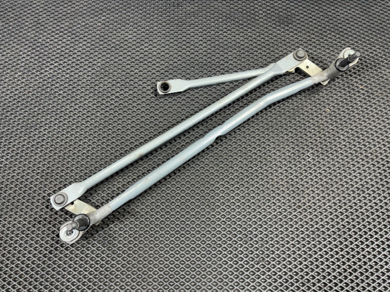 механизм стеклоочистителя (трапеция дворников) Porsche Macan 1 поколение 95B 2015, 3.0 л., бензин, АКПП, внедорожник 5 дв., 95B955023B - фото №1