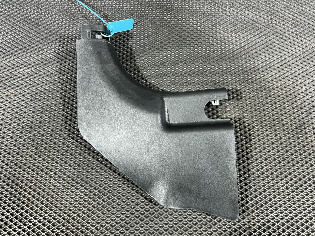 накладка на порог внутренняя Hyundai Tucson 4 поколение 2024, 2.5 л., G4KN, бензин, АКПП, внедорожник 5 дв. - фото №1