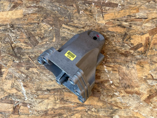 кронштейн двигателя Genesis G70 1 поколение 2019, 2.0 л., G4KL, бензин, АКПП, седан, 21825-J5106