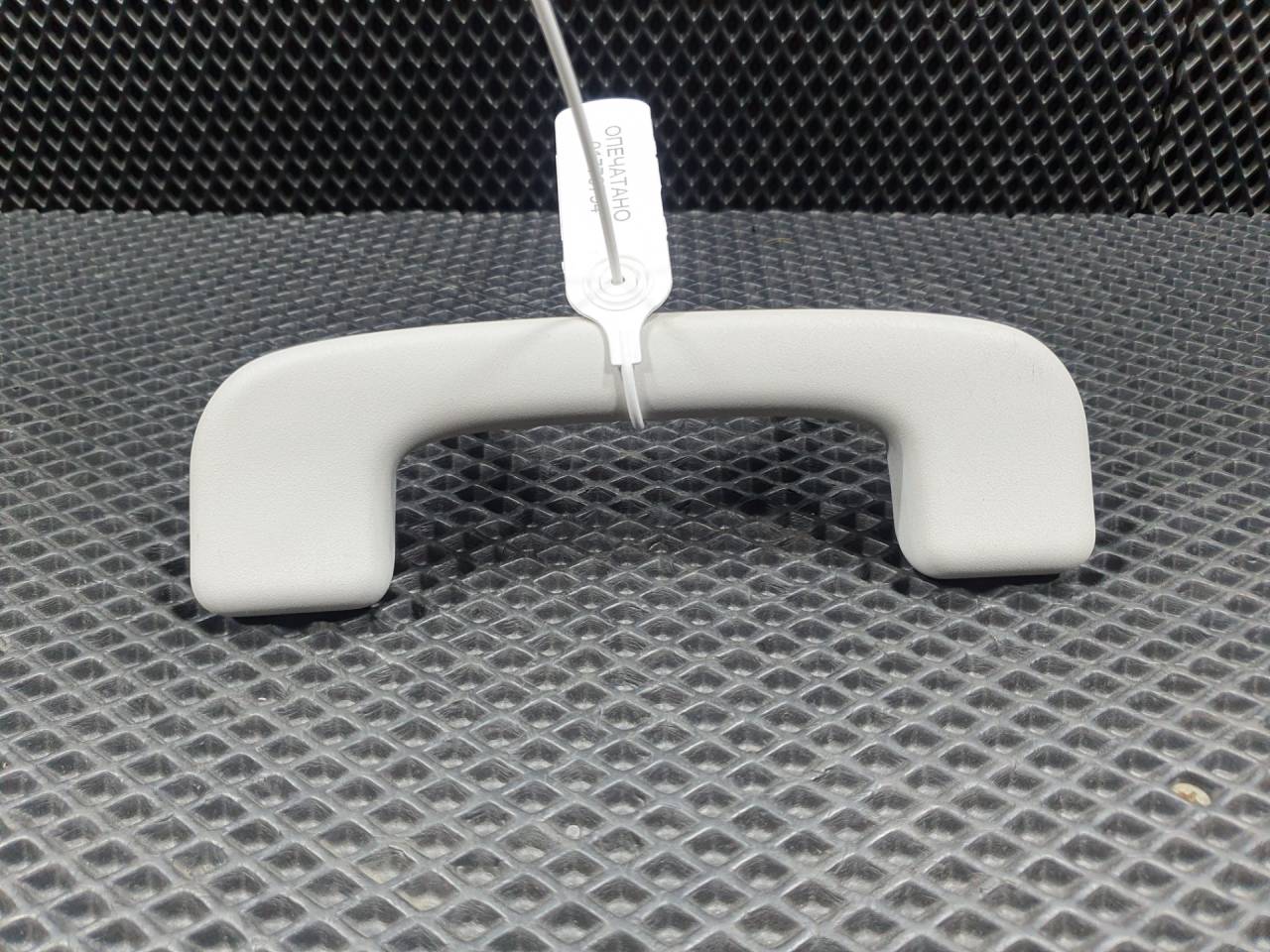 ручка внутренняя потолочная Ford Bronco Sport 1 поколение 2020, 1.5 л., бензин, АКПП, внедорожник 5 дв., LC5BA045B14EBW - фото №1