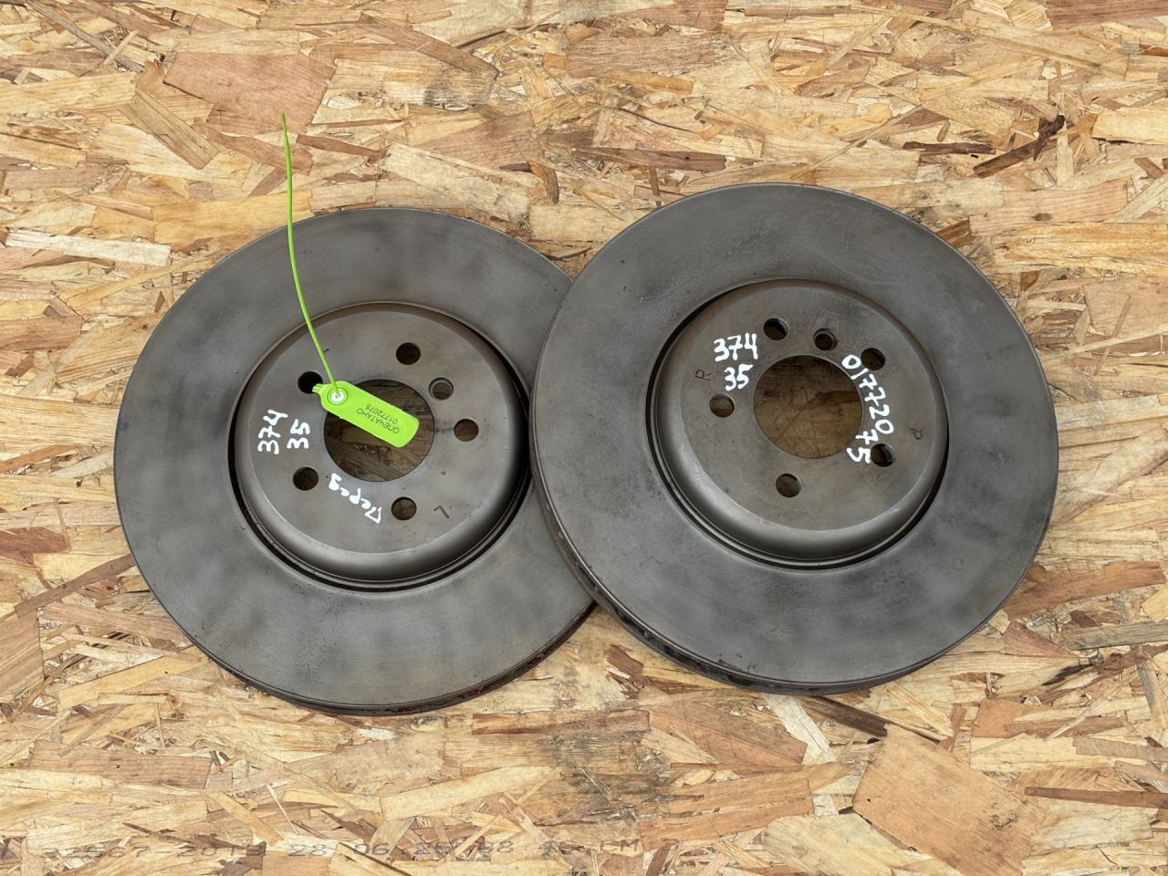 диски тормозные (комплект) BMW 7 серия G11/G12 2019, 4.4 л., бензин, АКПП, седан, 34116875283, 34106875284 - фото №1