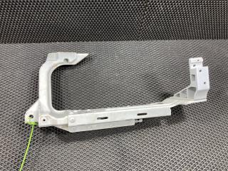 крепление фары правой Jaguar XE 1 поколение X760 2016, 3.0 л., AJ 126, бензин, АКПП, седан, GX7313N078A, T4N3260