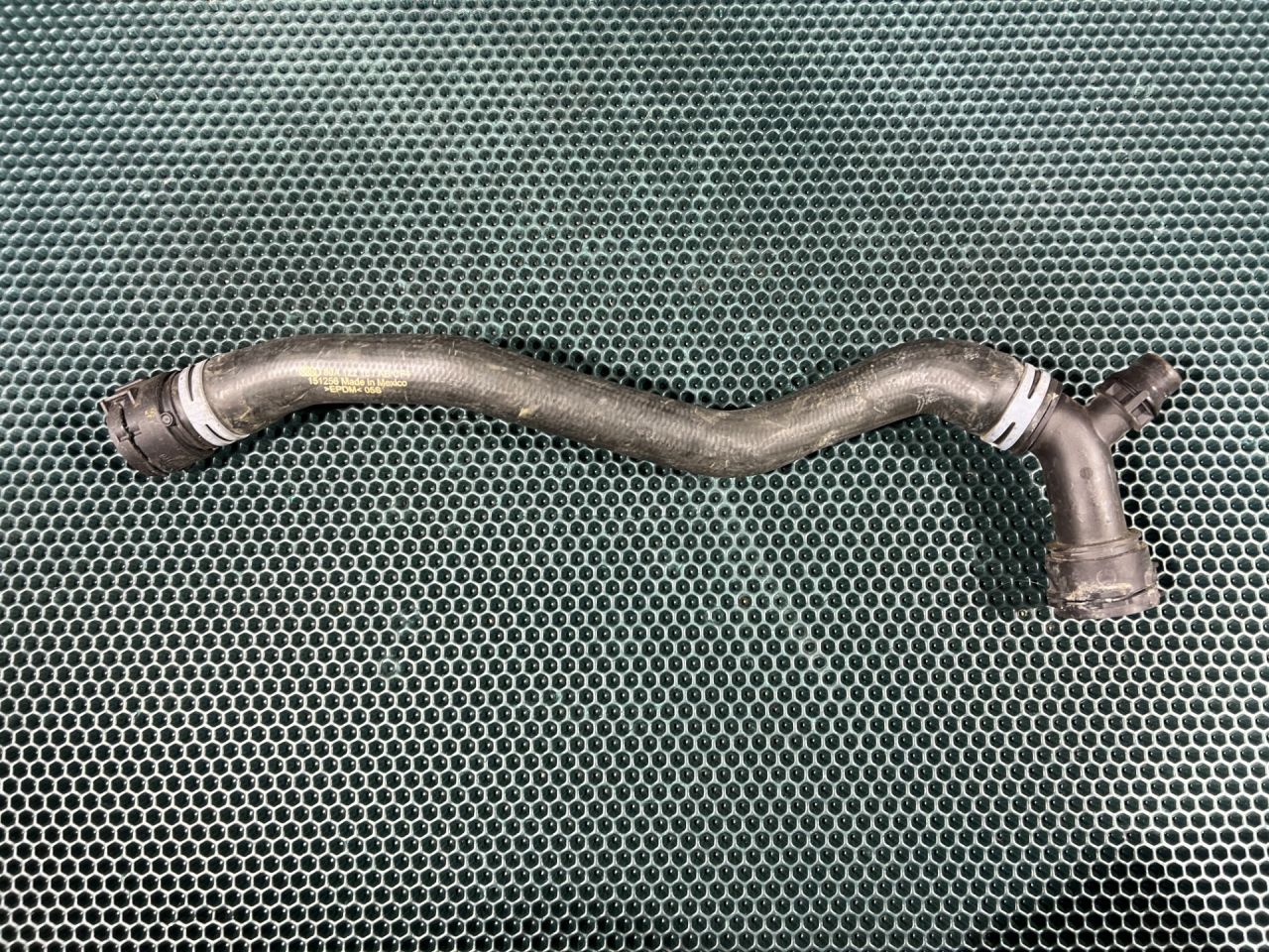 патрубок (трубопровод, шланг) Audi Q5 FY 2018, 2.0 л., DAXC, бензин, АКПП, внедорожник 5 дв., 80A122101AB, 80A122101BK - фото №1