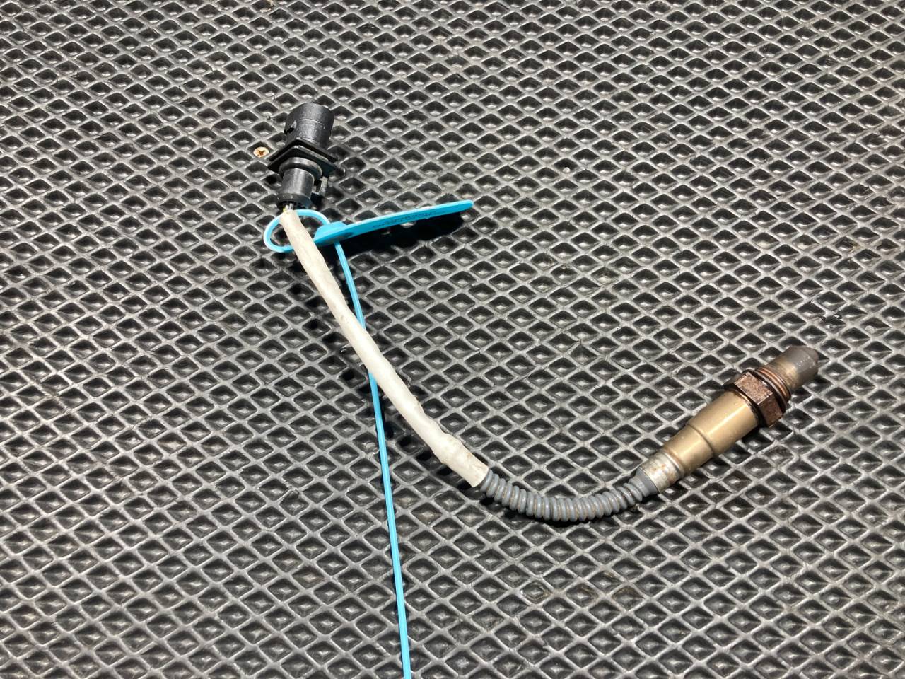 лямбда-зонд Land Rover Range Rover Sport 2 поколение 2014, 5.0 л., 508PS, бензин, АКПП, внедорожник 5 дв., CPLA9F472CC, 0258027049, LR035750, LR098285 - фото №1