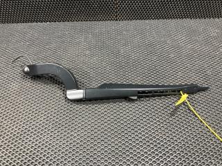 щеткодержатель (поводок стеклоочистителя, дворник) Jaguar F-Type 1 поколение X152 2016, 3.0 л., 306PS, бензин, АКПП, кабриолет, C2P1266, 6W8317C495AD