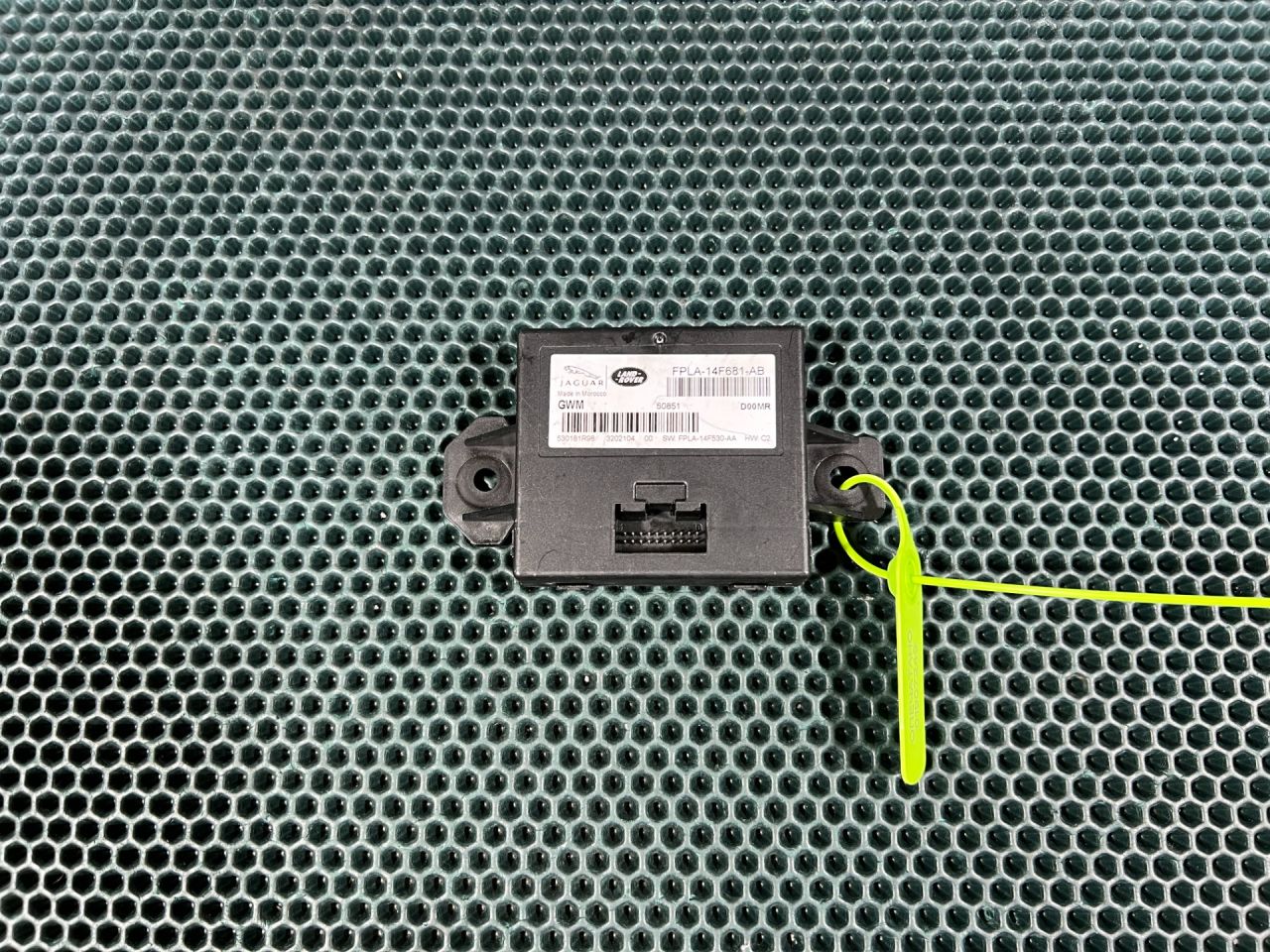 блок управления парктрониками Land Rover Range Rover Sport 2 поколение L494 2014, 3.0 л., 30DDTX, дизель, АКПП, внедорожник 5 дв., FPLA14F681AB - фото №1