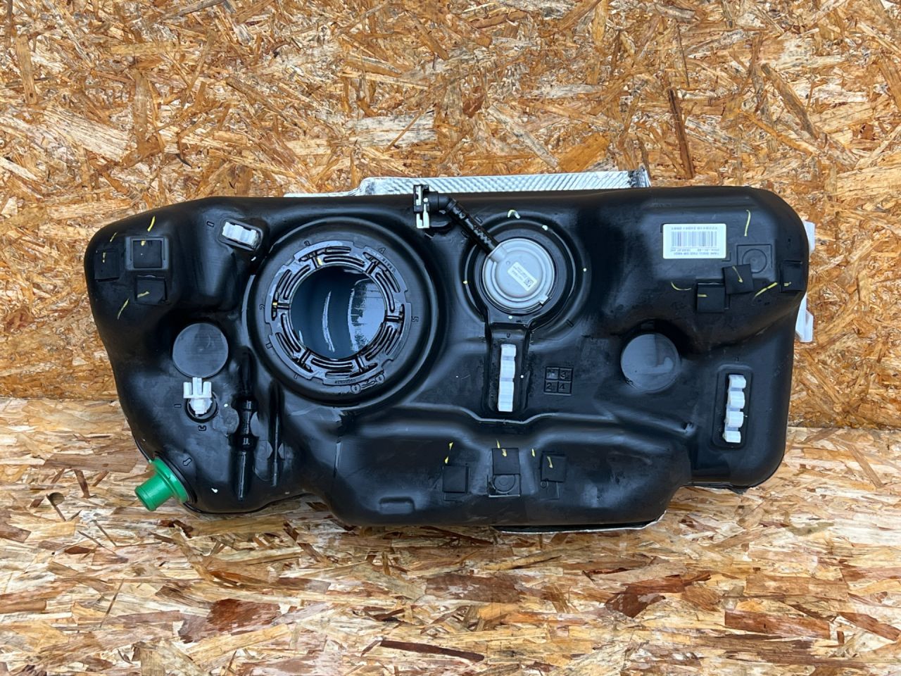 бак топливный Buick Envista 1 поколение 2024, 1.2 л., бензин, АКПП, внедорожник 5 дв., 687912733, 60009166 - фото №1