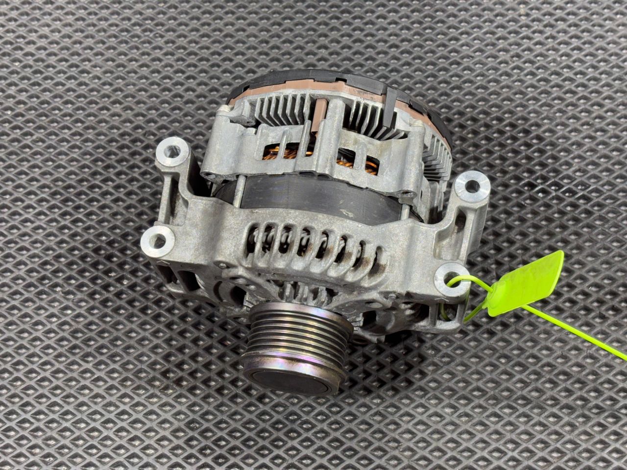 генератор Audi A4 B9 2017, 2.0 л., CVKB, бензин, АКПП, седан, 06L903024J - фото №1