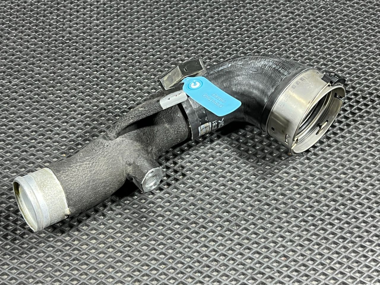 патрубок (трубопровод, шланг) Genesis G70 1 поколение 2019, 2.0 л., G4KL, бензин, АКПП, седан, 28288-2CTB1 - фото №1