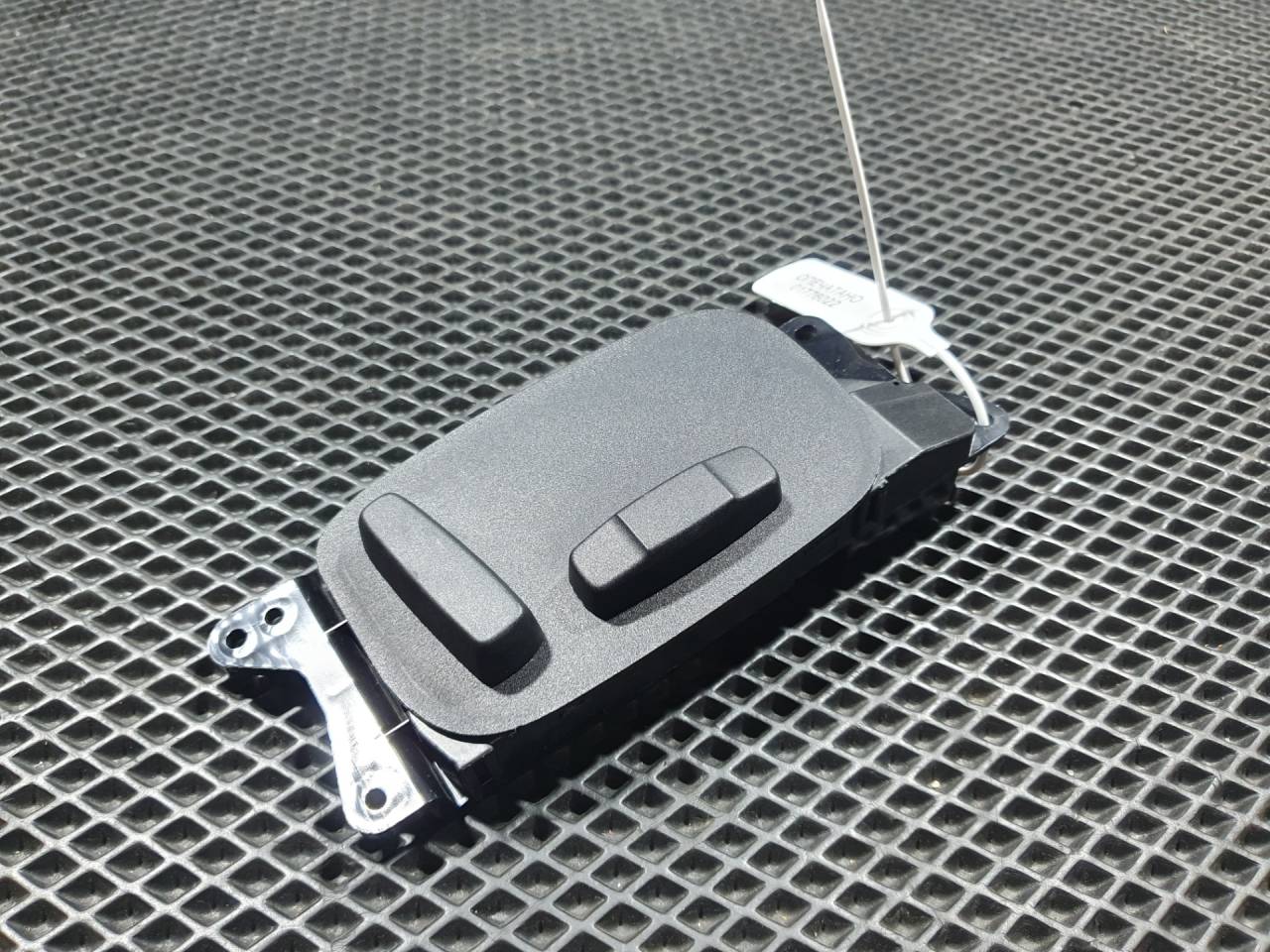 блок управления сиденьем Jaguar XE 1 поколение 2015, 3.0 л., бензин, АКПП, седан, GX7314B566BA, T2H16369, T2H36435 - фото №1