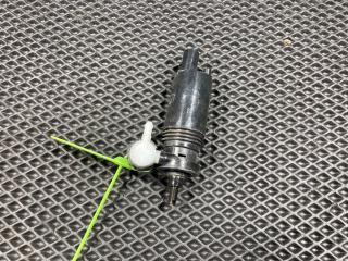 насос (моторчик) омывателя стекла Land Rover Discovery 5 поколение L462 2019, 3.0 л., 306PS, бензин, АКПП, внедорожник 5 дв., 1048413003, LR079904