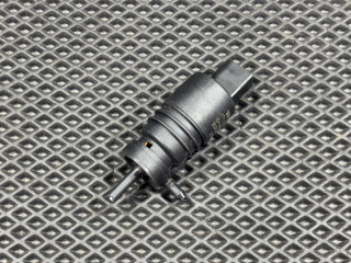 насос (моторчик) омывателя стекла Audi A6 4F/C6 2006, 3.2 л., BKH, бензин, АКПП, 1T0955651