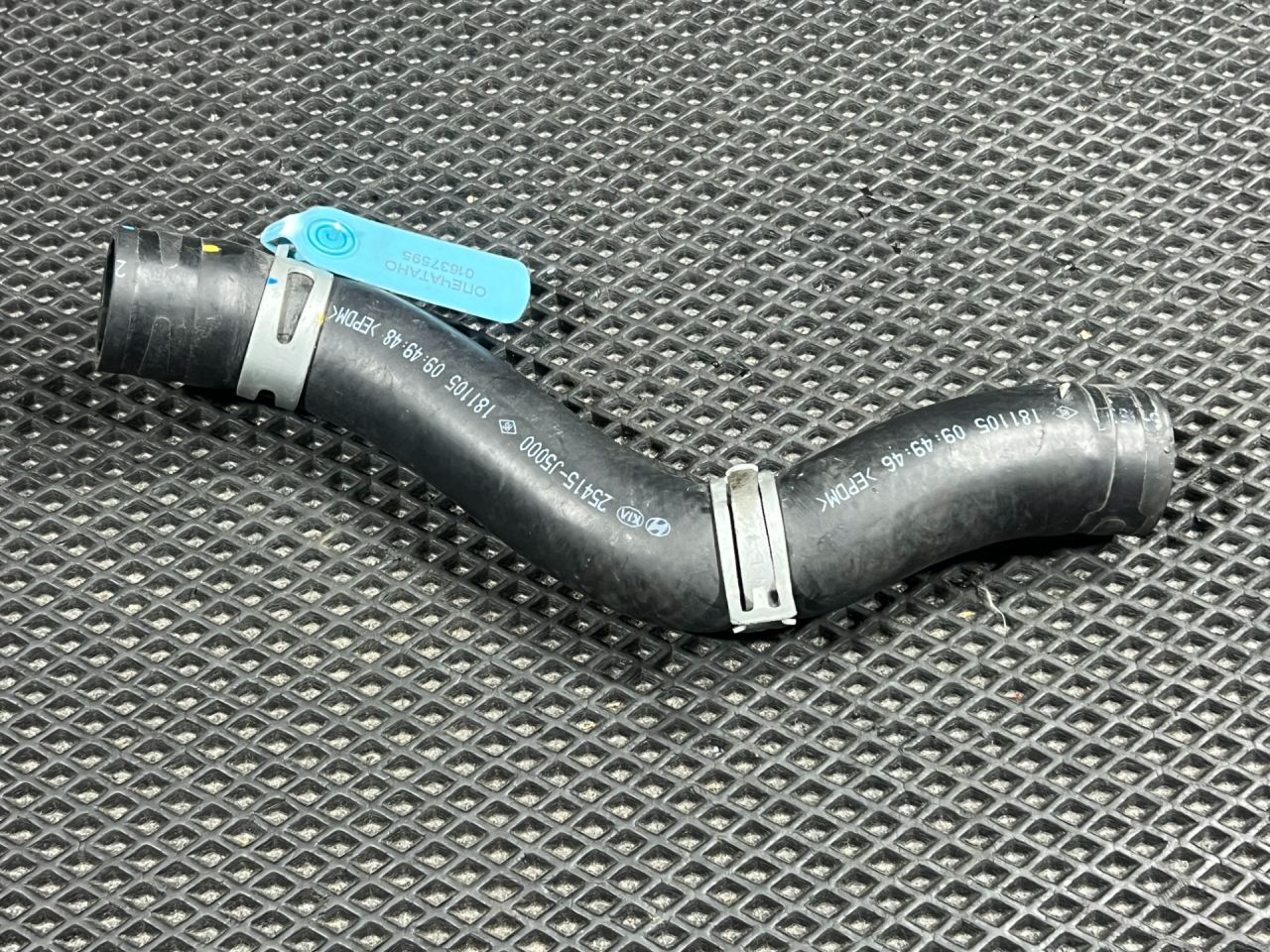 патрубок (трубопровод, шланг) Genesis G70 1 поколение 2019, 2.0 л., G4KL, бензин, АКПП, седан, 25415-J5000 - фото №1