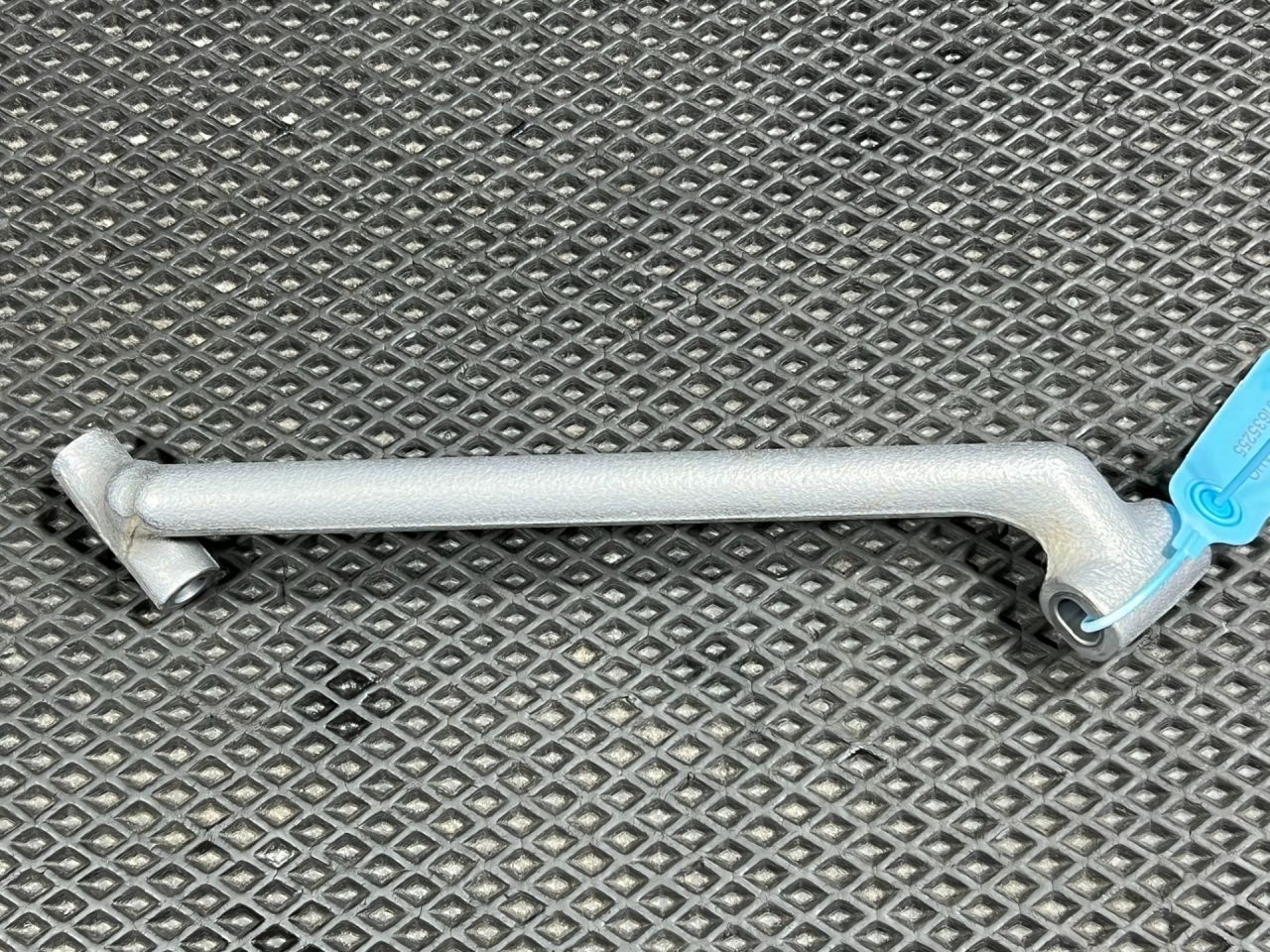 кронштейн двигателя Buick Envista 1 поколение 2024, 1.2 л., бензин, АКПП, внедорожник 5 дв., 25203608 - фото №1