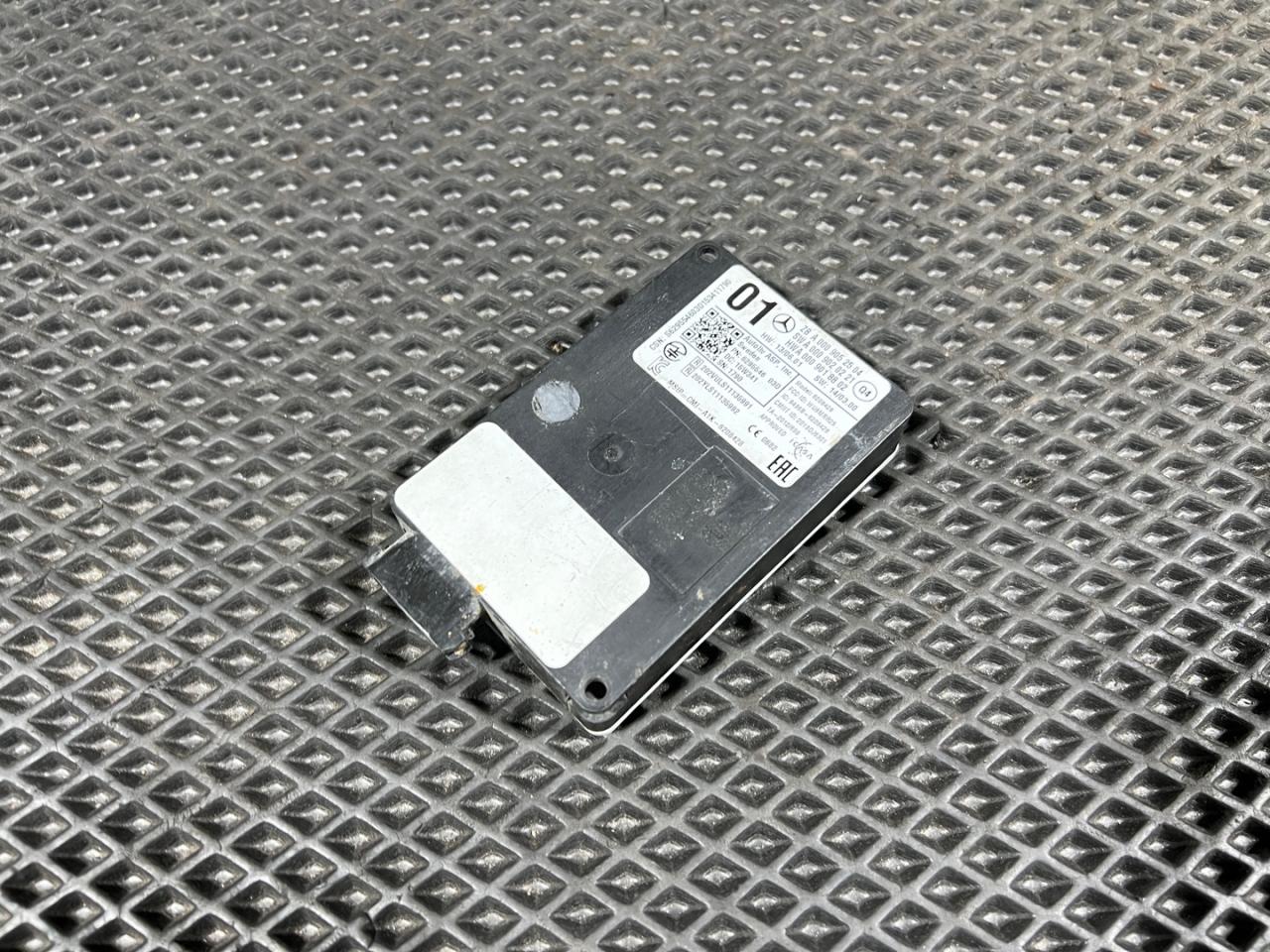 датчик мертвых (слепых) зон Mercedes-Benz GLC-Класс X253/C253 (2015 - 2026), 3.5 л., M 276.960, бензин, A0009020221, A0009052504, A0009018802 - фото №1