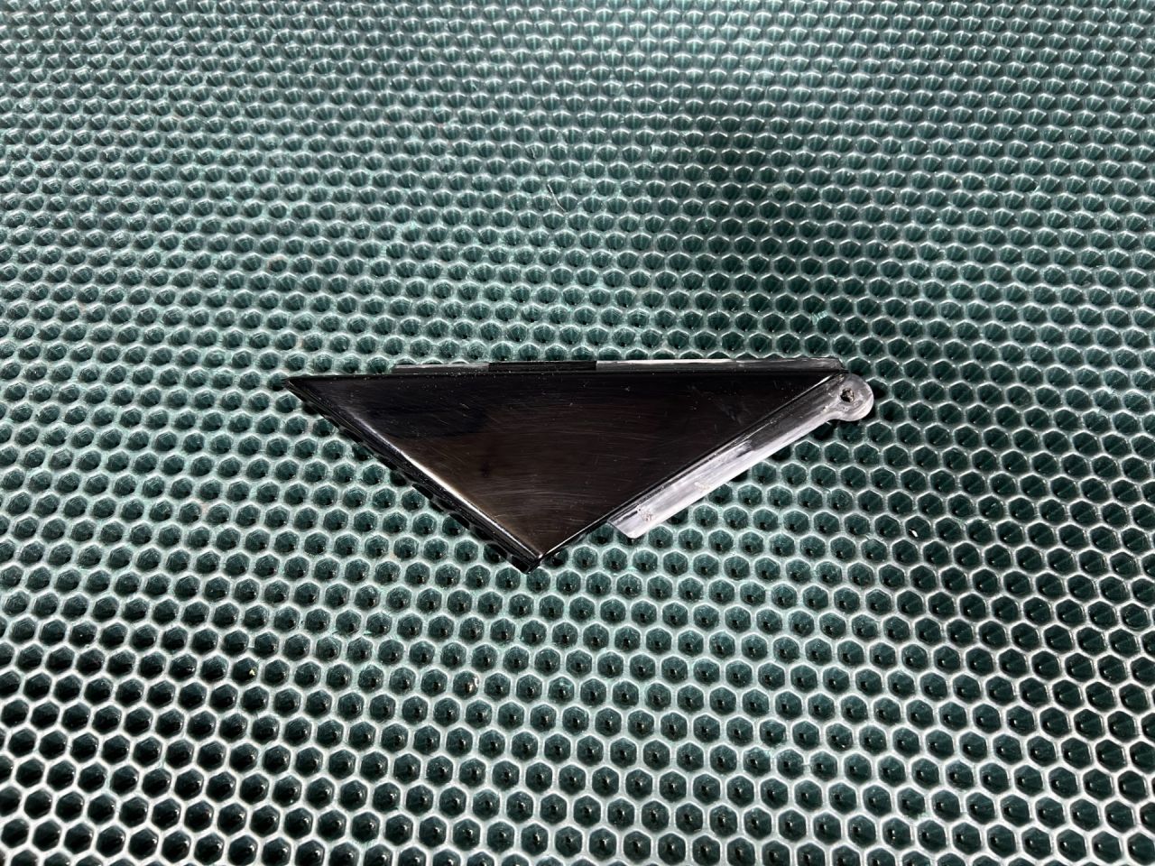 Накладка крыла (уголок зеркала) переднего правая Audi A6 Allroad Quattro C8 2023, 3.0 л., бензин, АКПП, универсал, 4K0837638 - фото №1