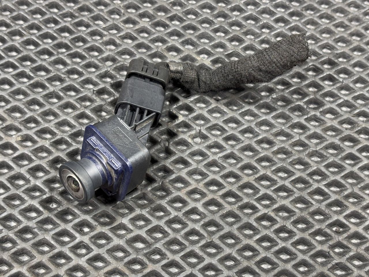 камера заднего вида Ford Bronco Sport 1 поколение 2021, 1.5 л., бензин, АКПП, внедорожник 5 дв., M1PT19G490AC - фото №1