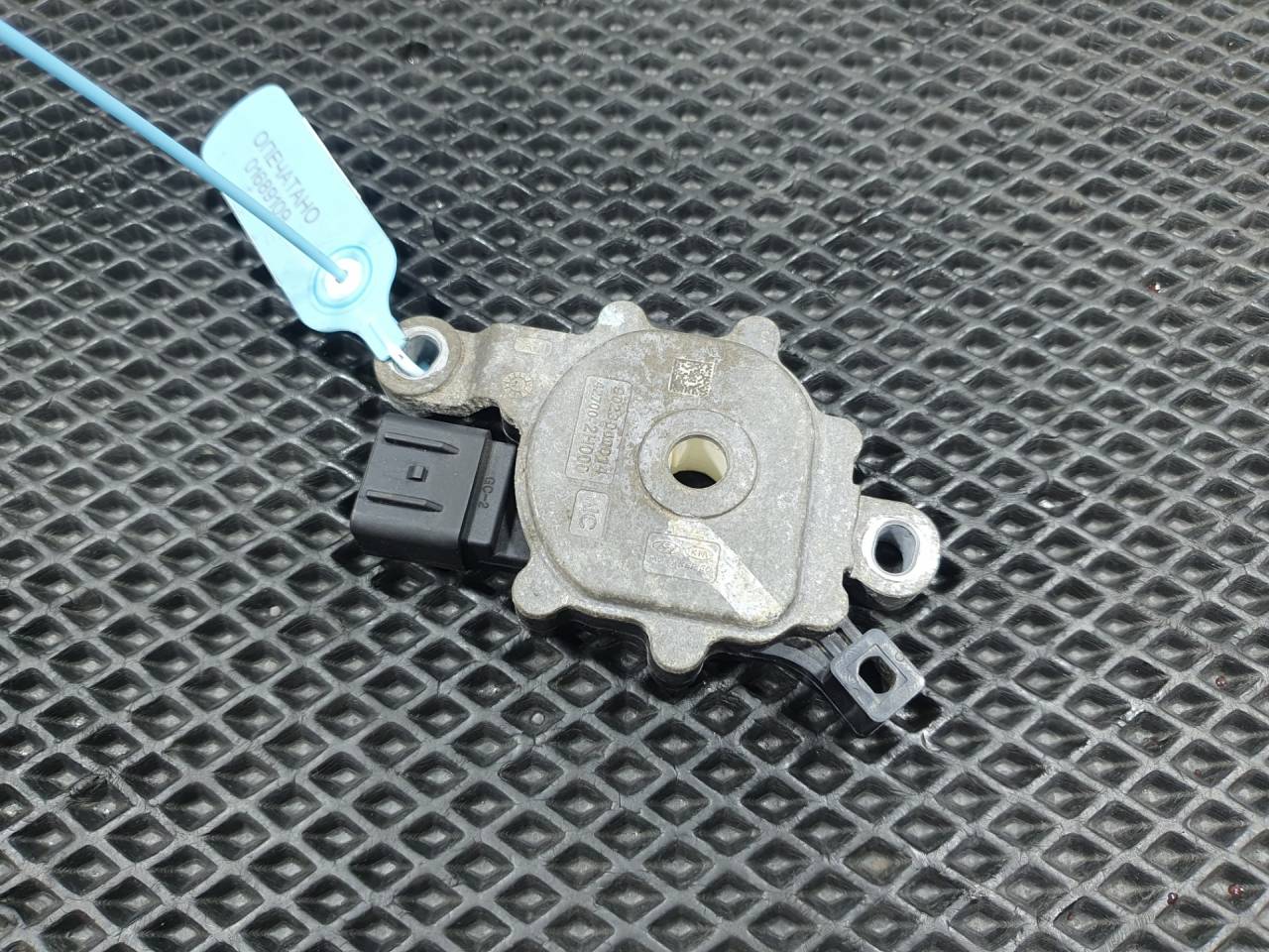 модуль управления селектора АКПП Kia K5 3 поколение 2020, 1.6 л., G4FP, бензин, АКПП, 42700-2H000 - фото №1