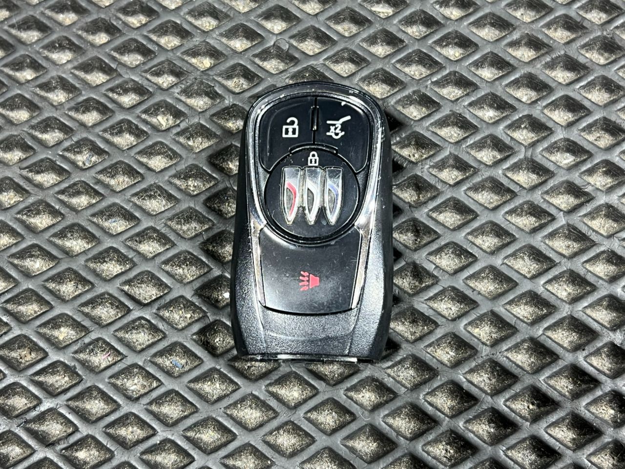 ключ Buick Envista 1 поколение 2024, 1.2 л., бензин, АКПП, внедорожник 5 дв., 13547677 - фото №1