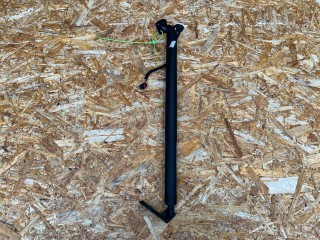 амортизатор крышки багажника (3-5 двери) Porsche Macan 1 поколение 95B 2015, 3.0 л., MCT.MA, бензин, АКПП, внедорожник 5 дв., 95B827851B