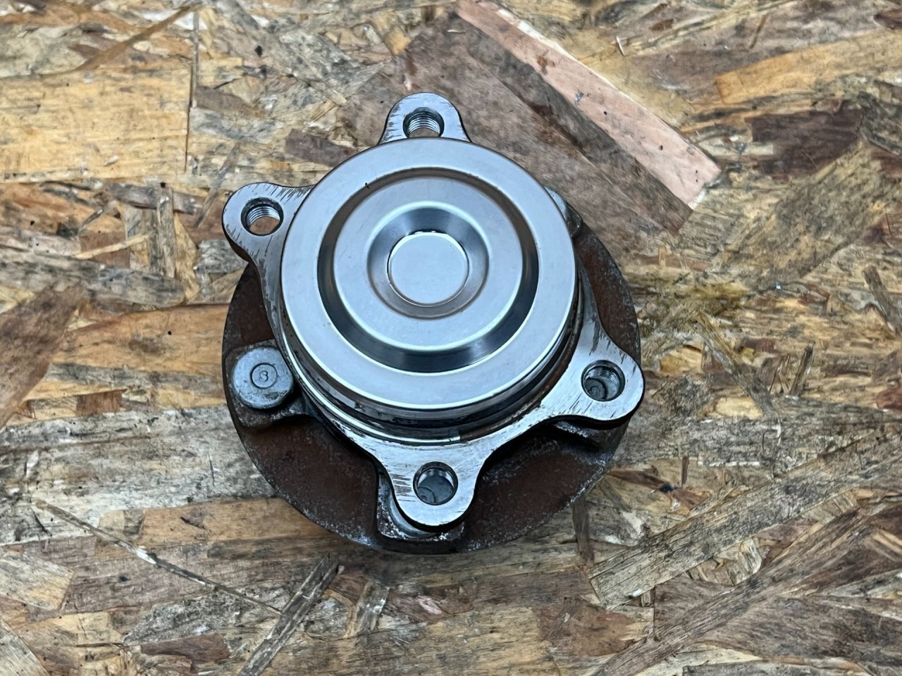 ступица передняя Ford Mustang Mach-E 1 поколение 2023, электро, внедорожник 5 дв., LJ9C2C299A4E - фото №1