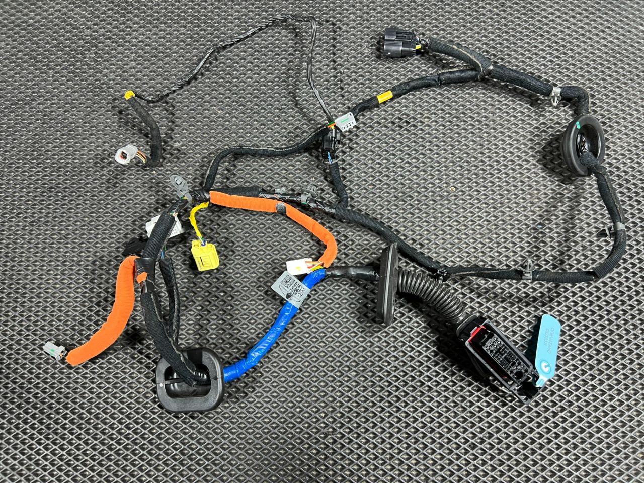 дверная проводка Genesis G70 1 поколение 2019, 2.0 л., G4KL, бензин, АКПП, седан, 91612G9450 - фото №1