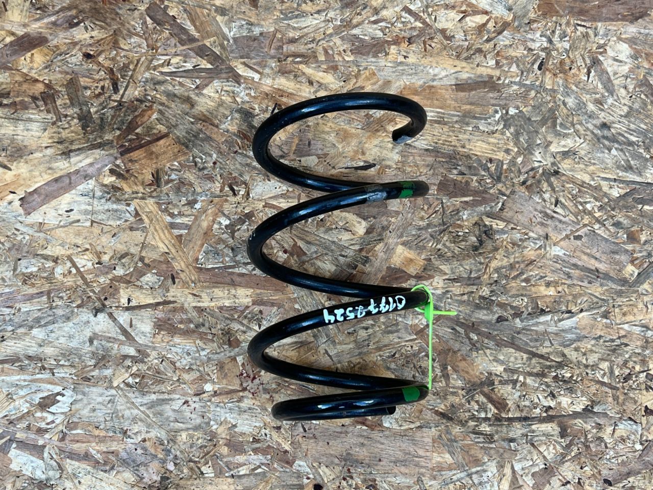 пружина задняя Porsche Cayman 987 2005, 3.6 л., бензин, АКПП, 98733305109 - фото №1