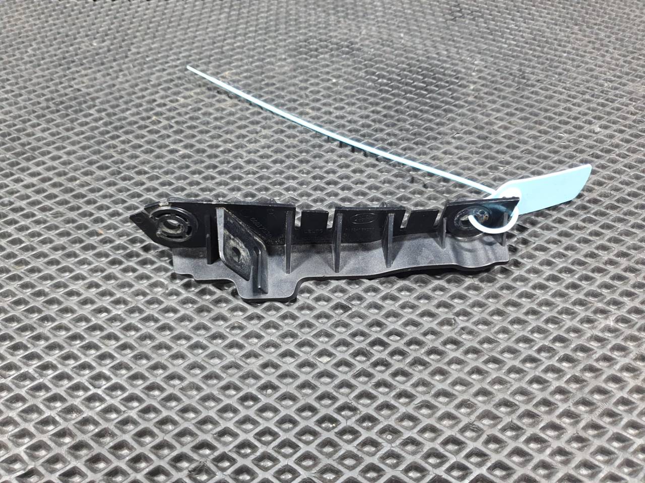 Крепление бампера переднего Land Rover Range Rover Sport 2 поколение 2016, 3.0 л., 306PS, бензин, АКПП, внедорожник 5 дв., LR045212, LR055883, LR076776, DK6216F072BD - фото №1