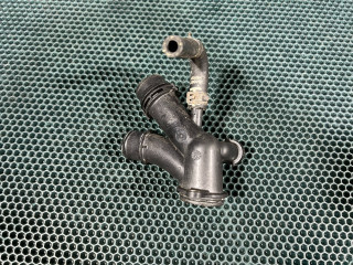фланец (тройник) системы охлаждения Land Rover Range Rover Velar 1 поколение L560 2021, 2.0 л., PT204, бензин, H4P38A544A