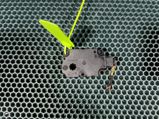 моторчик заслонки печки Mercedes-Benz C-Класс W205/S205/C205 2017, 1.6 л., M 274.910, бензин, АКПП, седан, ZBAT0088D00