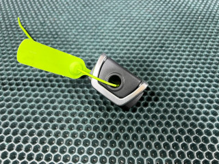 кронштейн (крепление) Audi A6 Allroad Quattro C8 2023, 3.0 л., бензин, АКПП, универсал, 4M0863539