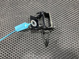 петля крышки багажника Land Rover Discovery Sport 1 поколение L550 2016, 2.0 л., бензин, АКПП, внедорожник 5 дв., FK7242900AE, LR088322, LR061335, LR073111, LR084530