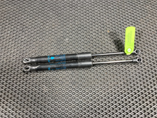 амортизатор капота Porsche Macan 1 поколение [рестайлинг] 95B 2021, 3.0 л., MCT.MA, бензин, АКПП, внедорожник 5 дв., 95B823359