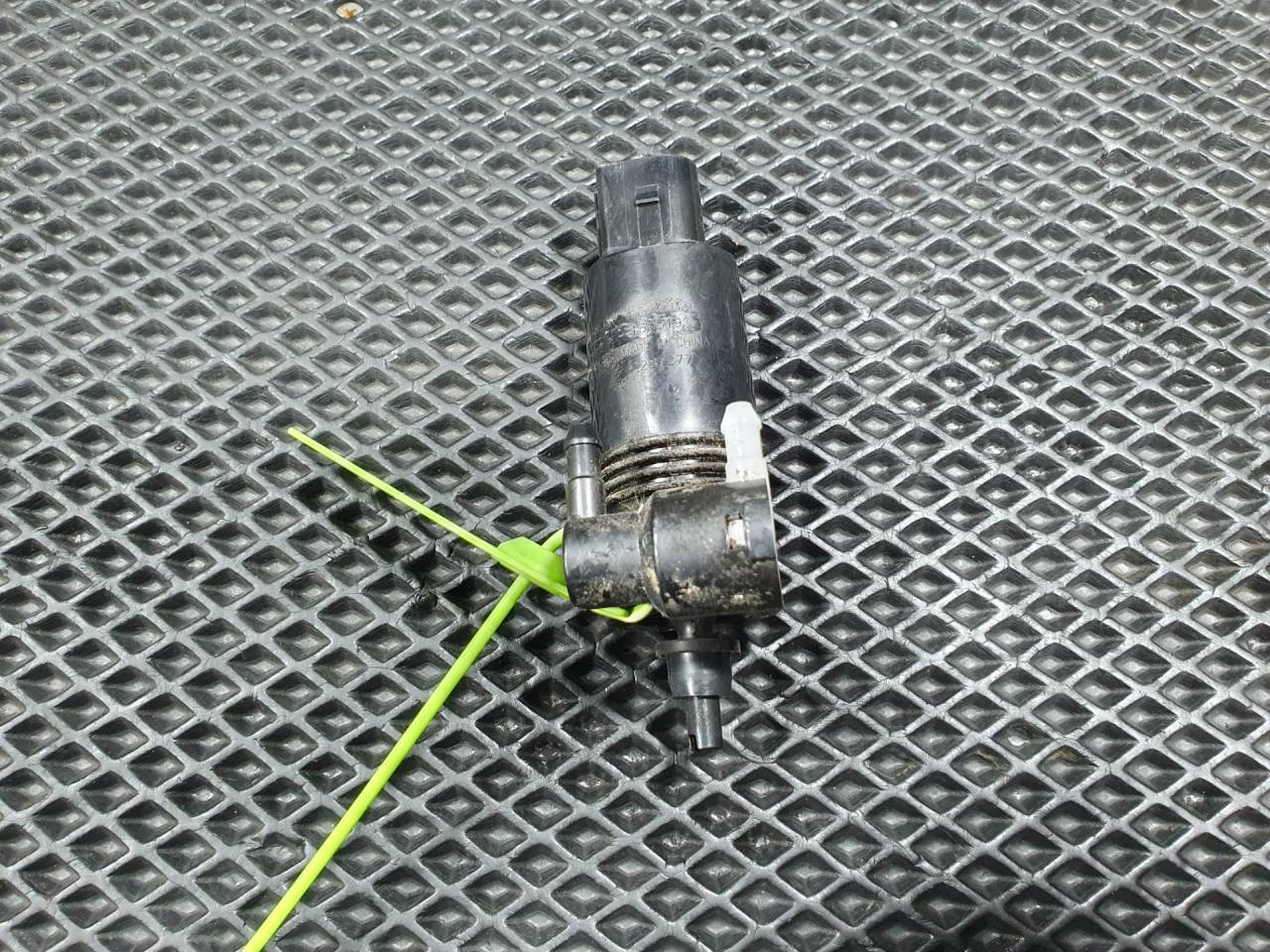 насос (моторчик) омывателя стекла Land Rover Range Rover Sport 2 поколение L494 2016, 3.0 л., 306PS, бензин, АКПП, внедорожник 5 дв., 1020133, LR079904 - фото №1