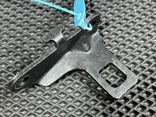 кронштейн (крепление) Ford Mustang Mach-E 1 поколение 2023, электро, внедорожник 5 дв., LJ9A-62441-BAA