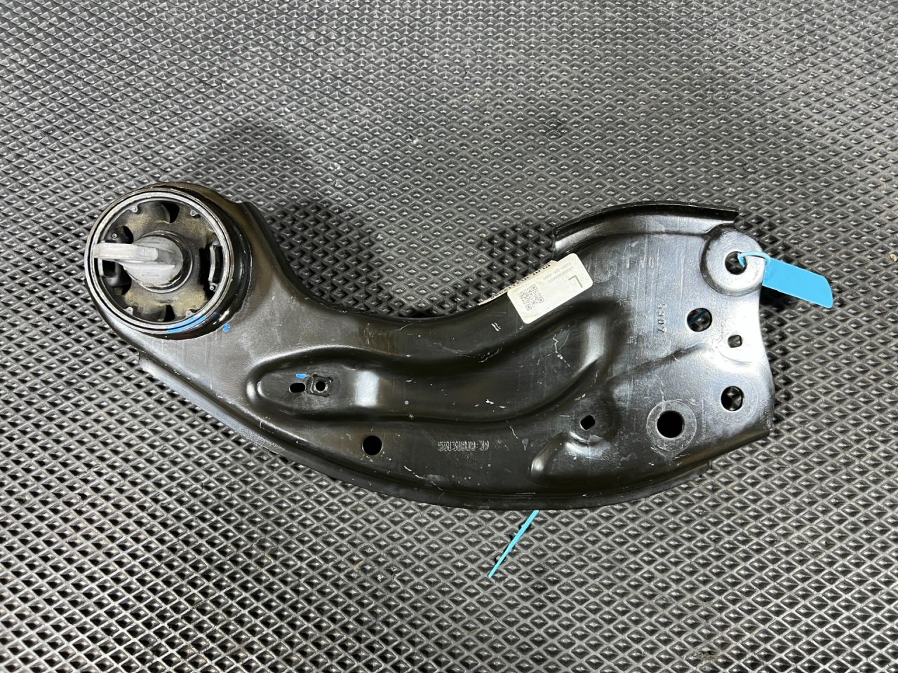 рычаг задний левый Honda Accord 11 поколение 2025, 1.5 л., L15B, бензин, вариатор, седан, 5236530A - фото №1