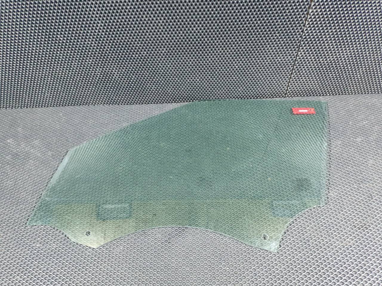 стекло двери передней левой Land Rover Range Rover Evoque L538 2014, 2.0 л., бензин, АКПП, внедорожник 5 дв., LR044526 - фото №1