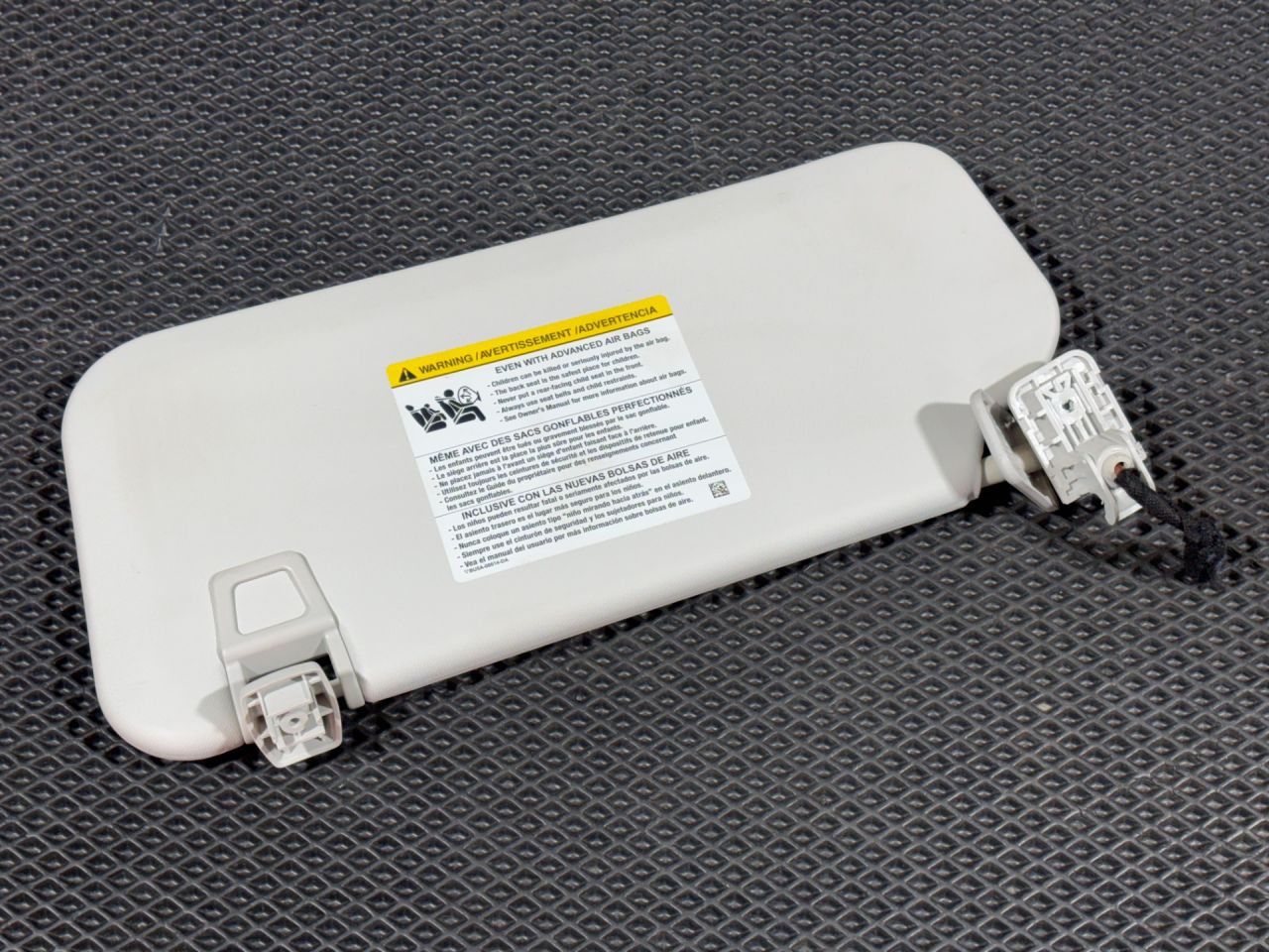 козырек солнцезащитный Ford Bronco Sport 1 поколение 2021, 1.5 л., бензин, АКПП, внедорожник 5 дв., M1PBS041K16AAW, M1PBS04101 - фото №1