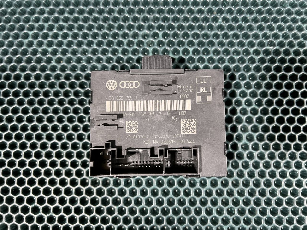 модуль управления двери Audi A6 4G/C7 2013, 2.0 л., CAEB, бензин, АКПП, седан, 4G8959795J - фото №1