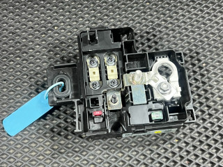 блок предохранителей Genesis G70 1 поколение 2019, 2.0 л., G4KL, бензин, АКПП, седан, 91950-J5330