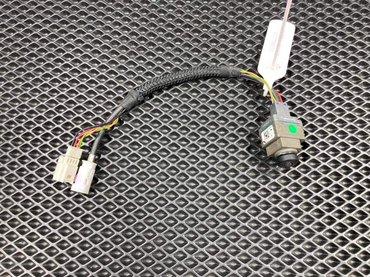 камера заднего вида Mercedes-Benz S-Класс W222/C217/A217 2016, 6.0 л., бензин, АКПП, седан, A2229052605, A2229052105 - фото №1