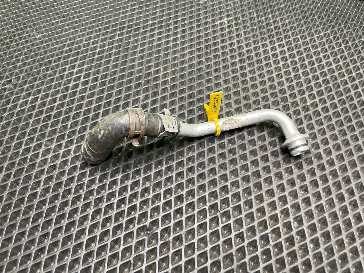 трубка охлаждающей жидкости Audi Q7 4L 2008, 4.2 л., BAR, бензин, внедорожник 5 дв., 079121131AL - фото №1