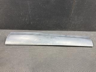 молдинг двери передней правой Land Rover Discovery 5 поколение L462 2017, 3.0 л., 306PS, бензин, АКПП, внедорожник 5 дв., HY3221064AD, LR082942, LR182892