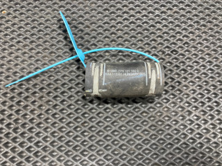 патрубок (трубопровод, шланг) Audi A8 D3 [рестайлинг] 2007, 4.2 л., BVJ, бензин, АКПП, седан, 079121102D