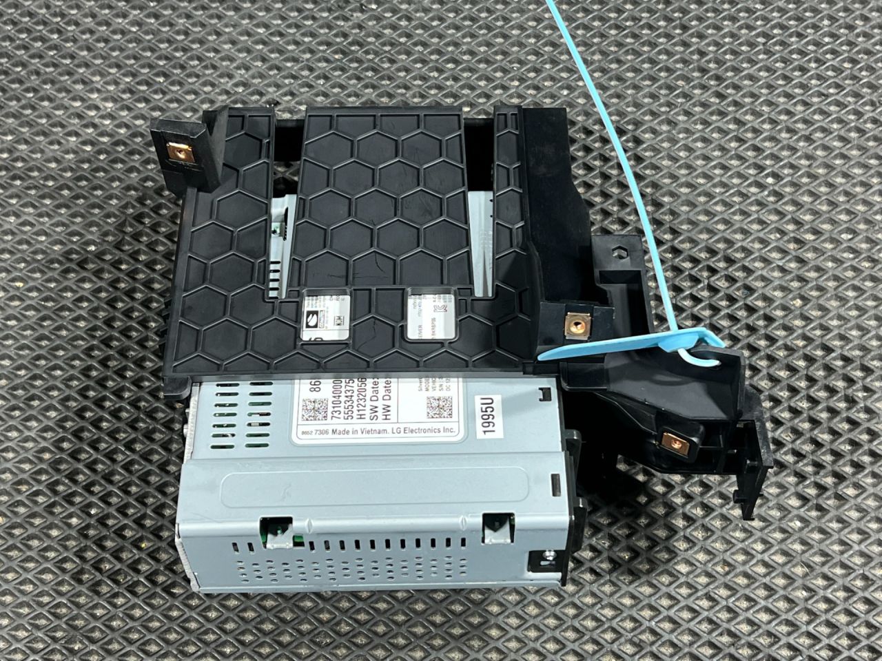 блок радио Buick Envista 1 поколение 2024, 1.2 л., бензин, АКПП, внедорожник 5 дв., 86527306, 42749115 - фото №1