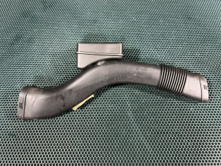 воздухозаборник BMW 7 серия G11/G12 2018, 4.4 л., N63 B44 M3 (N63TU3), бензин, АКПП, седан, 13718613150, 70605584